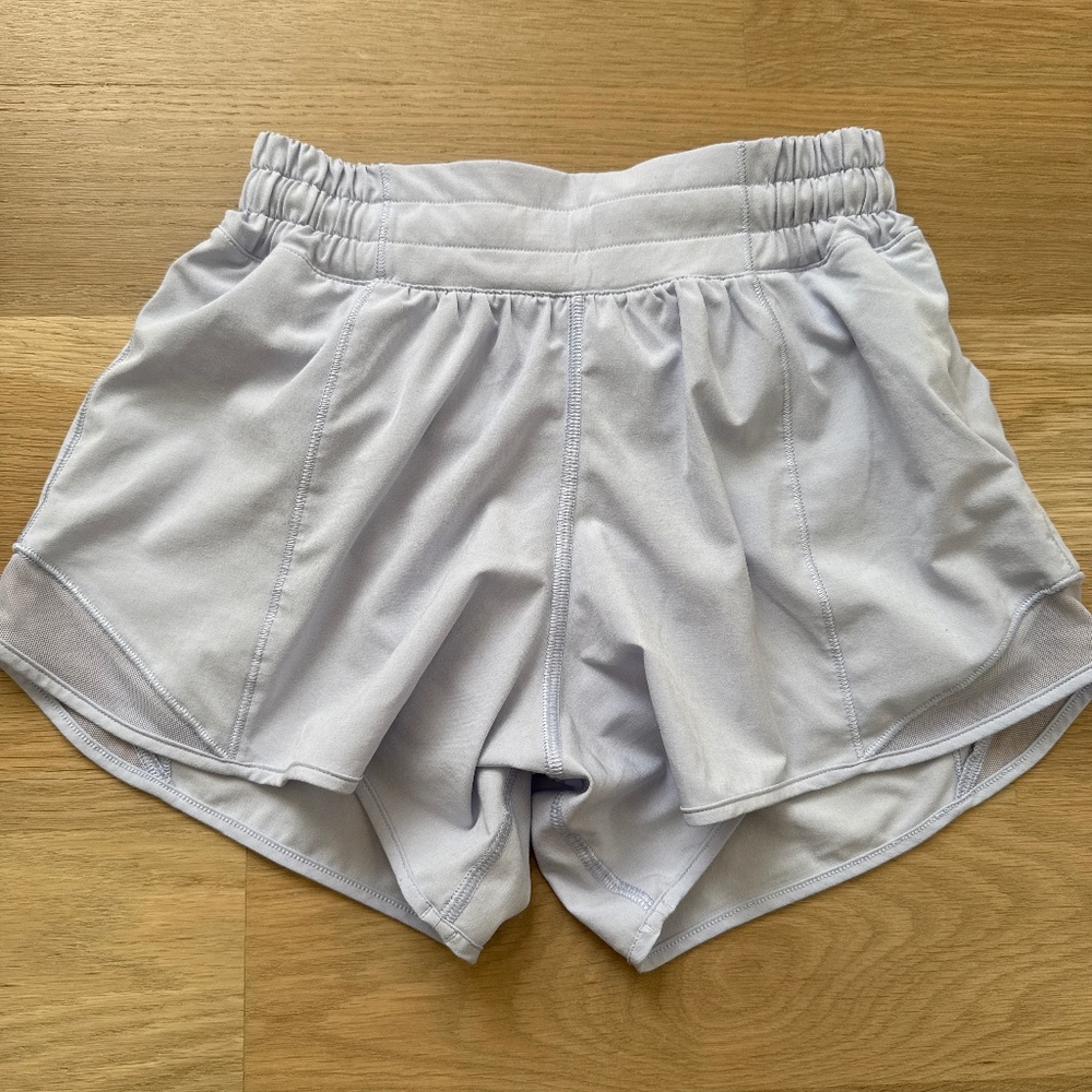 Lululemon Hotty Hots 4” low rise